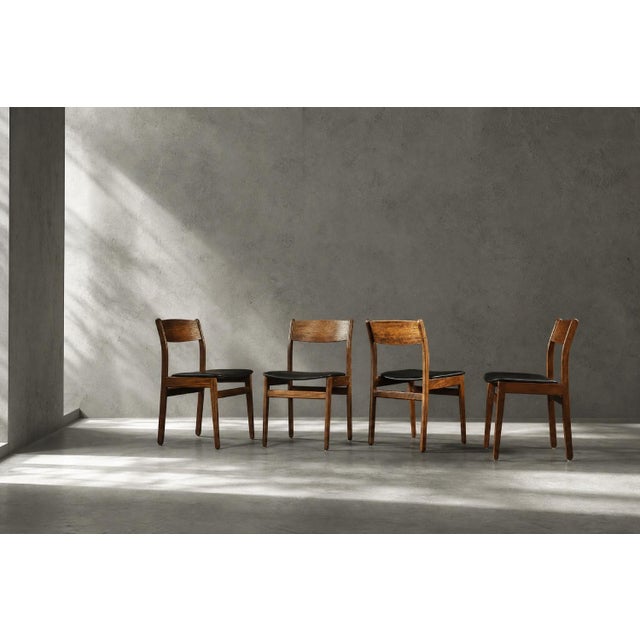 Mid-Century Modern Scandinavian Dining Chairs in Teak and Vinyl, 1960s, Set of 4 For Sale - Image 4 of 18