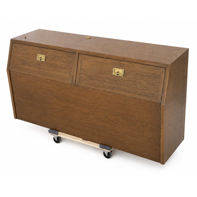 Henredon Campaign-Style Queen Headboard With Built-in Storage – Oak & Brass– Mid-Century Modern For Sale In Tampa - Image 6 of 12