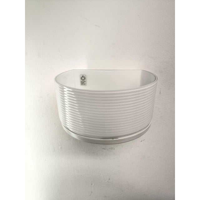 White Wall Light in Metal and Murano Glass from Leucos, 1980s, in Flawless conditions. Designed 1980 to 1989 This piece...