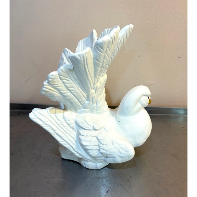 White Plaster Painted Bird Statue / Figurine For Sale - Image 4 of 4