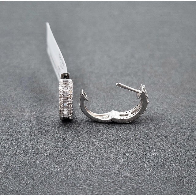 Metal 0.50 Ct Diamond Huggies - 2 Pieces For Sale - Image 7 of 9