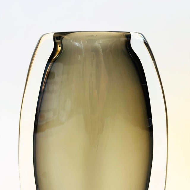 Mid-Century Modern Orrefors Sommerso Dusk Vase by Nils Landberg For Sale - Image 3 of 8