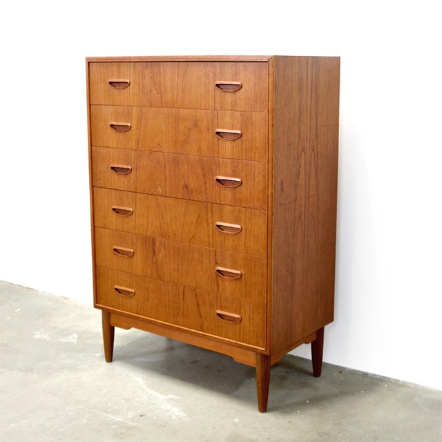 1950s 1950s Danish Teak Six Drawer Dresser / Chest of Drawers For Sale - Image 5 of 9