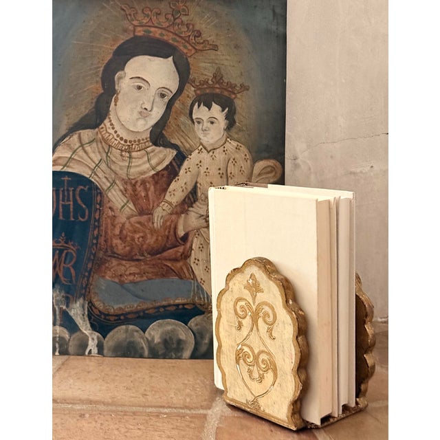 Vintage Italian Scalloped Edged Florentine Giltwood Bookends- A Pair For Sale In San Antonio - Image 6 of 12