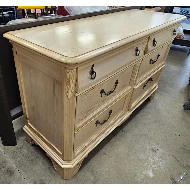 French Provincial Late 20th Century Lexington Furniture Cream Painted Double Dresser For Sale - Image 3 of 14