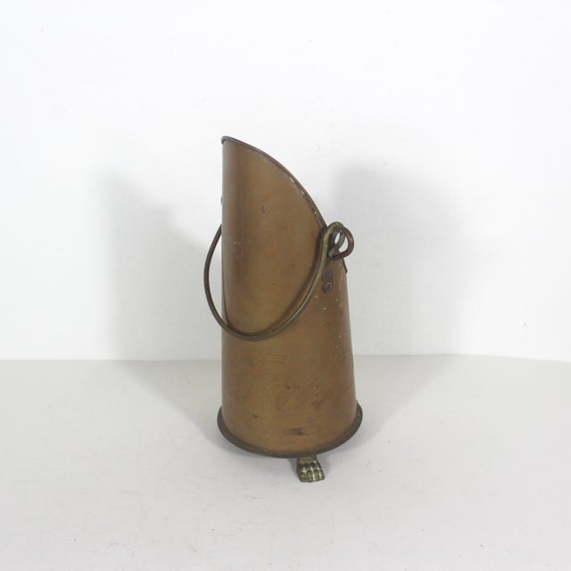 Tall Copper Coal Scuttle With Brass Handle and Paw Foot Details For Sale - Image 9 of 10