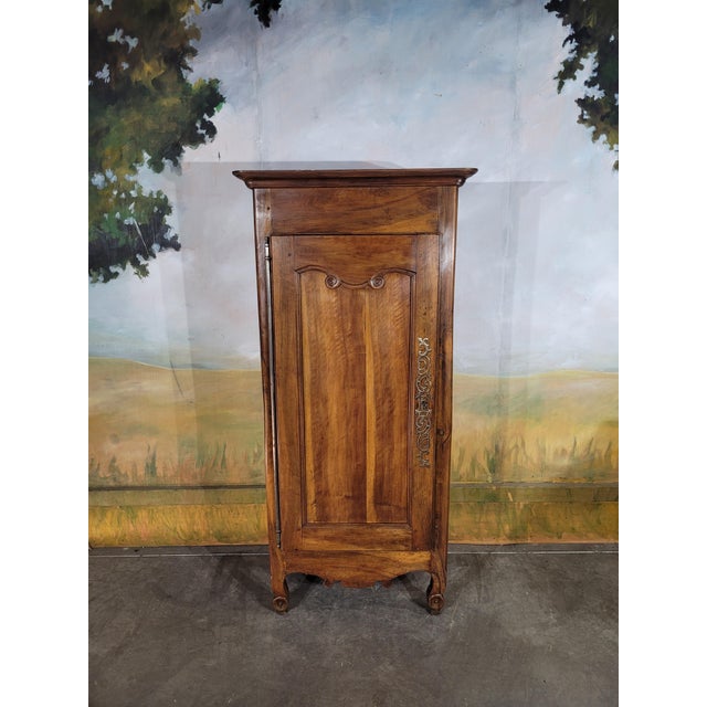 Small Louis XV Style Walnut Bonnetière For Sale - Image 12 of 12