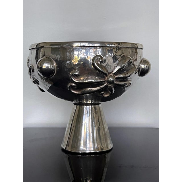 Gracie 1960s Sculptural Silver Center Bowl with Relief Surface Graziella Laffi For Sale - Image 4 of 12