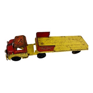 Vintage Wyandotte Chieftrain Lines Pressed Steel Cattle Ranch Toy Truck – 1950s For Sale