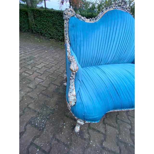 1970 French Louis XVI Pastel Beech Blue Velvet Settee For Sale - Image 12 of 15