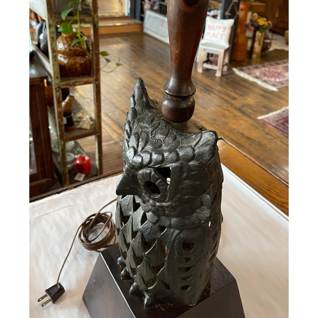 Vintage Mid-Century Sculptural Cast Metal Owl Table Lamp With Walnut Base For Sale - Image 12 of 12