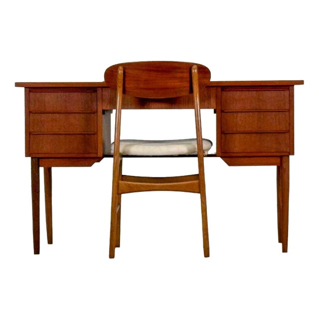 Mid-Century Modern Danish Teak Desk, 1960s For Sale