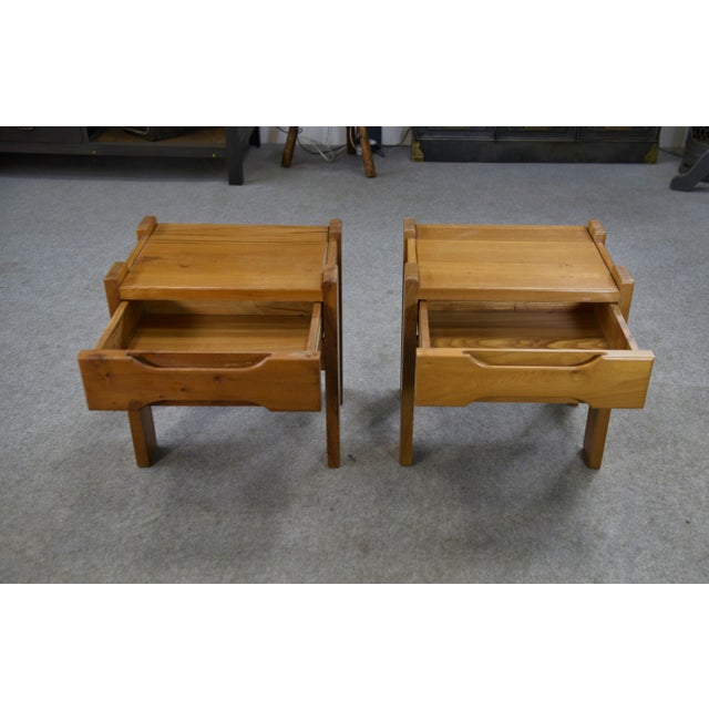 1970s Elm Bedside Tables from Maison Regain, 1970s, Set of 2 For Sale - Image 5 of 11