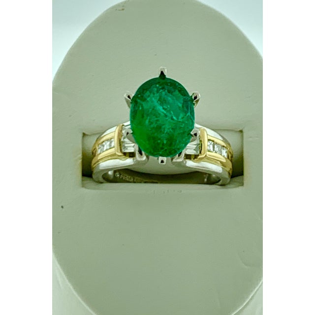 5.5 Carat Oval Cut Emerald and Diamond in 18 Karat/Platinum Two-Tone Ring Estate For Sale - Image 4 of 18