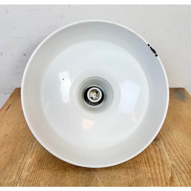 Industrial White Enamel Factory Pendant Lamp from Benjamin, USA, 1960s For Sale - Image 15 of 16