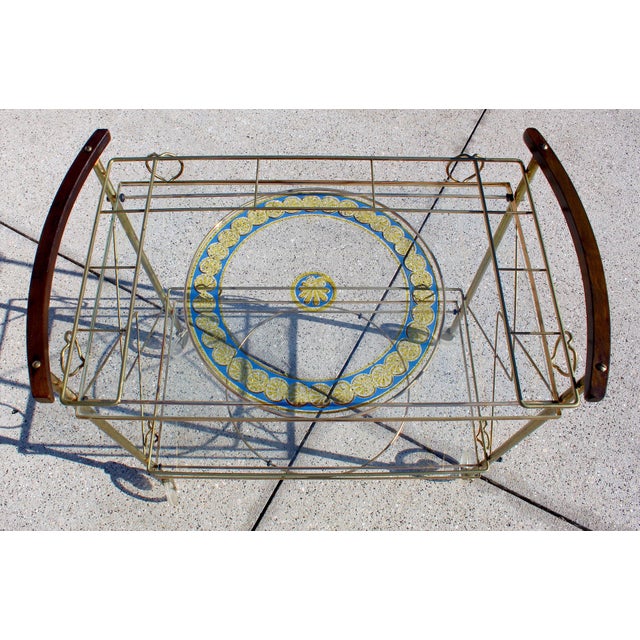 Brass Mid-Century Modern Brass & Glass Bar Cart With Blue & Gold Medallion Top | Hollywood Regency For Sale - Image 8 of 18