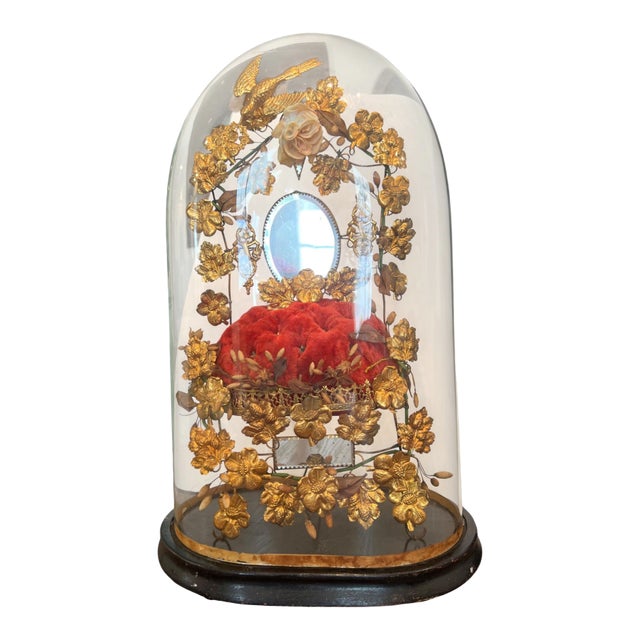 19th-C.French Victorian Bridal Wedding Glass Cloche For Sale