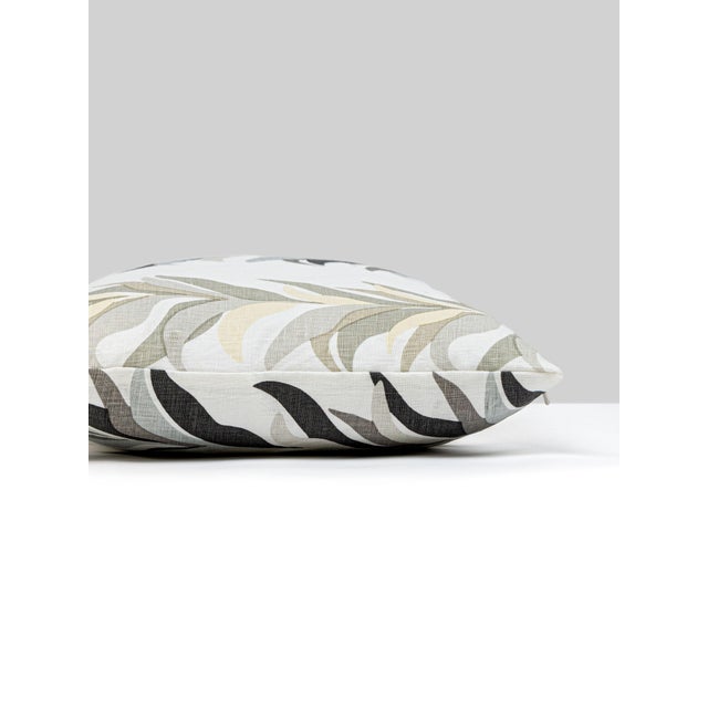 Tone-on-tone stripes get a tropical twist with our Chira Island motif. Offered in 6 retro-inspired shades, Chira Island is...