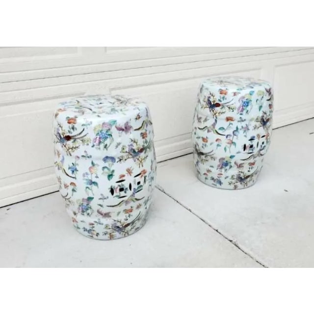 Pair of 20th Century Chinoiserie Famille Rose Floral and Fauna Porcelain Barrel-Form Garden Stools/Seats For Sale In San Diego - Image 6 of 12