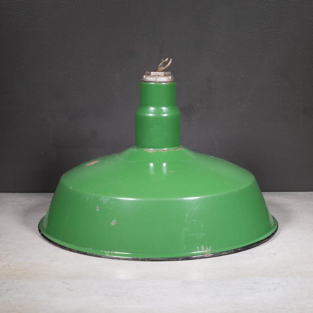 Set of Two Benjamin 16" Enameled Porcelain Green Industrial Pendant Lights c.1950 For Sale In San Francisco - Image 6 of 11