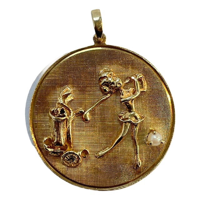 Vintage 14k Yellow Gold Golf Player Pendant With Pearl Ball For Sale