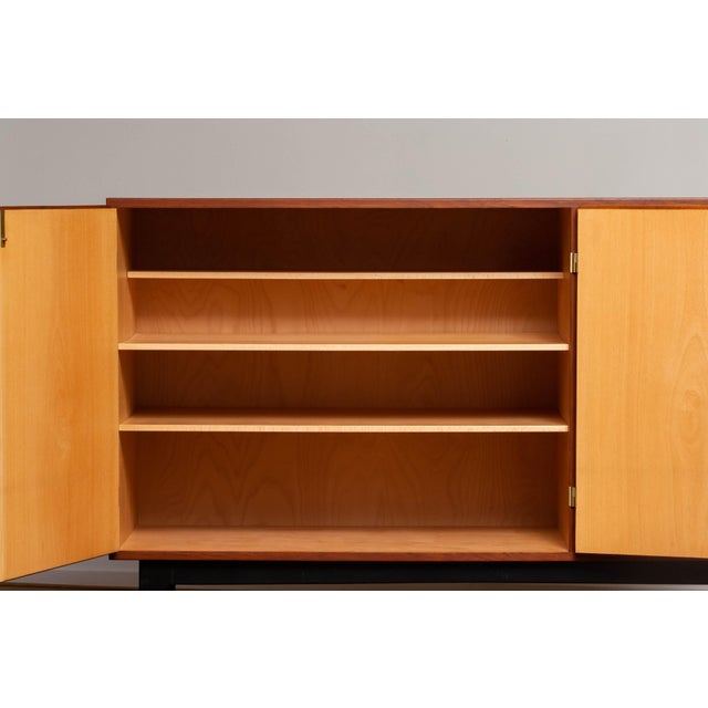 Extremely beautiful and high quality buffet cabinet / credenzas with seven drawers and an extendable shelf allover in very...