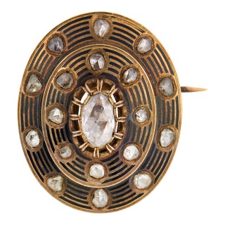 19th Century French Victorian Rose Cut Diamond 18k Yellow Gold Enamel Brooch For Sale