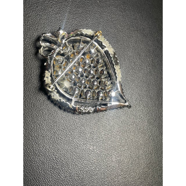 1960s Lisner Leaf/Heart Silhouette Brooch For Sale In South Bend - Image 6 of 6
