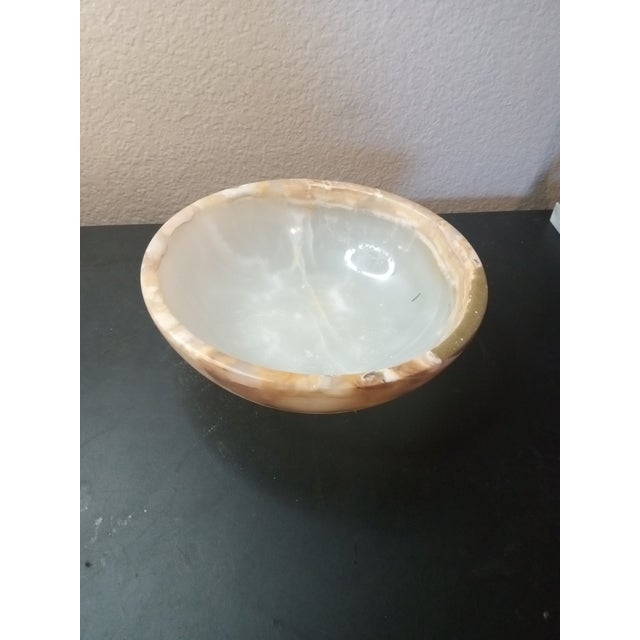 Vintage Genuine Variegated Onyx Decorative Bowl, Made in Pakistan For Sale In Dallas - Image 6 of 7