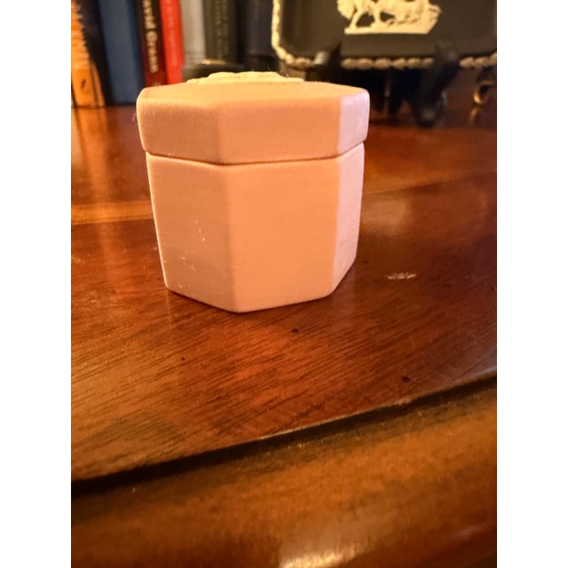 Wedgwood Vintage Wedgwood Pink Jasperware Octagonal Trinket Pill Box With Cupid Motif 2" For Sale - Image 4 of 7