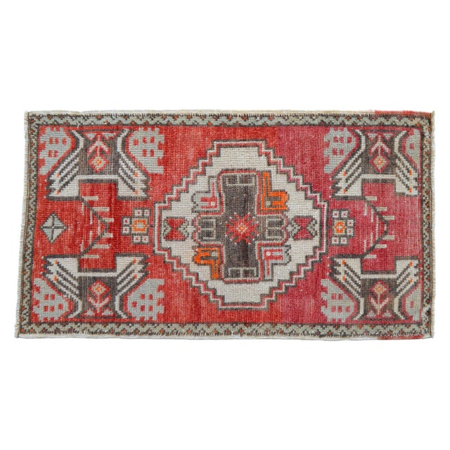 1970s Vintage Hand-Knotted Small Turkish Rug Yastik Entry Laundry Decor Doormat 2x3 Ft Approx For Sale - Image 6 of 8