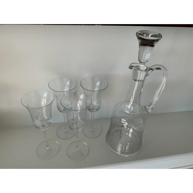 Vintage Etched Glass Decanter & Set of 4 Wineglasses Featuring Butterfly and Grapevine Motif For Sale - Image 10 of 11