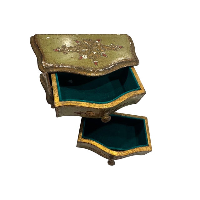 1950s Mid Century Italian Florentine Painted and Giltwood Tabletop Chest Box For Sale - Image 5 of 10