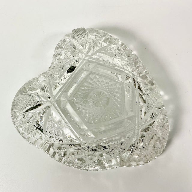 Late 19th Century Late 1800s Antique Boho Chic Hollywood Regency American Brilliant Cut Heart Serving Dish. For Sale - Image 5 of 7