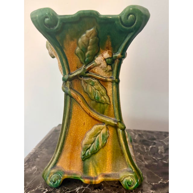 Vintage Majolica Style Glazed Pottery Vase With Parrot For Sale In Savannah - Image 6 of 9