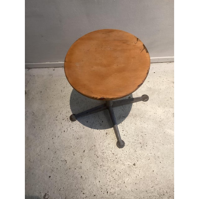 Friso Kramer Industrial Stool by Friso Kramer for Ahrend de Cirkel, 1960s For Sale - Image 4 of 6