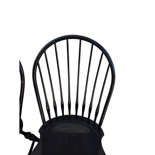 English 1990s 2 Nichols & Stone Windsor Side Chairs Bow Back Saddle Seat Distressed Country For Sale - Image 3 of 15