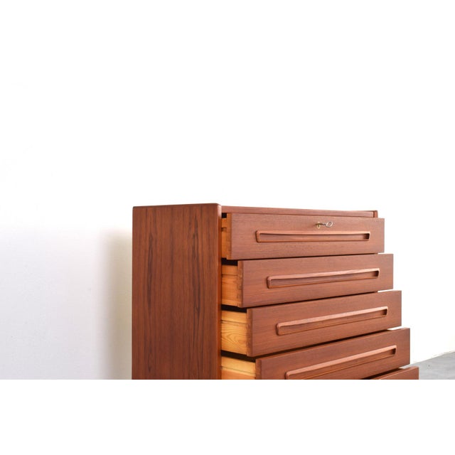 Mid-Century Modern Danish Teak Chest of Drawers, 1960s For Sale - Image 13 of 16
