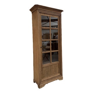 Early 20th Century Oak Display Cabinet For Sale