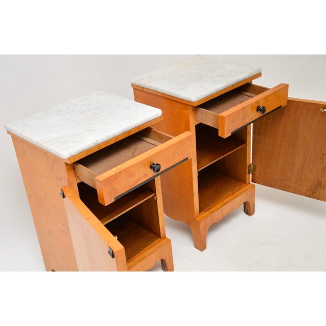 Antique Swedish Satin Birch Bedside Cabinets with Marble Tops, 1890s, Set of 2 For Sale - Image 4 of 11