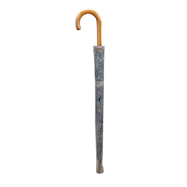 Modern Vintage Shaw World Wildlife Fund Cheetah Nylon Umbrella With Lucite Handle For Sale - Image 3 of 15