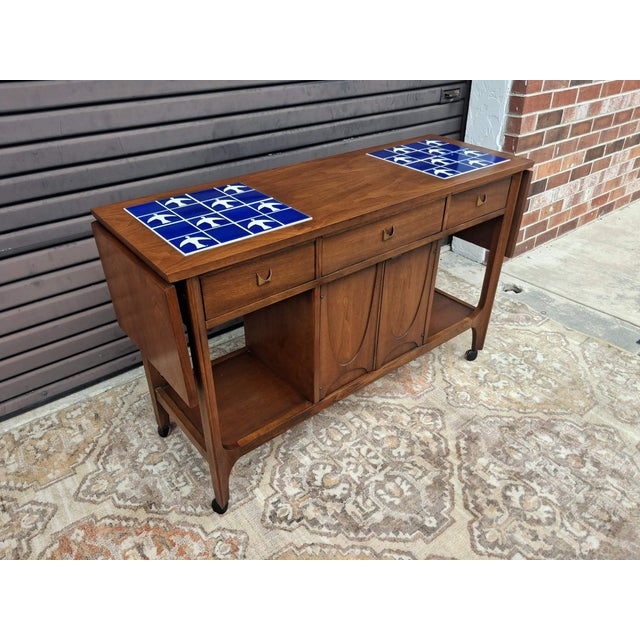Brown Mid Century Modern Broyhill Brasilia Bar Cart Server. For Sale - Image 8 of 18