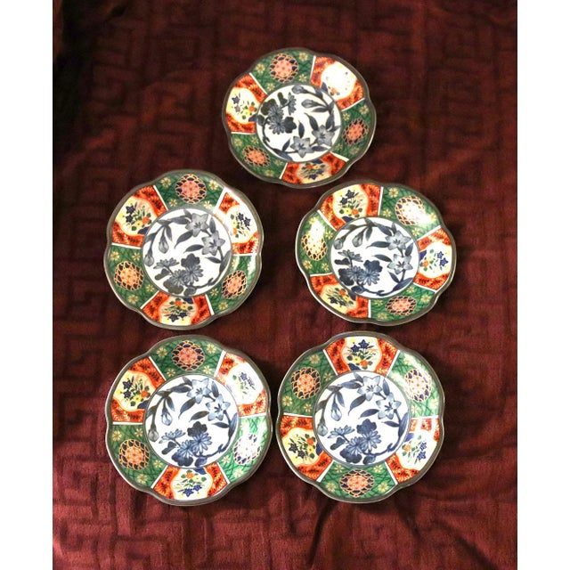 20th Century Imari Hand Painted Small Decorative Bowls - Set of 5 For Sale - Image 10 of 13