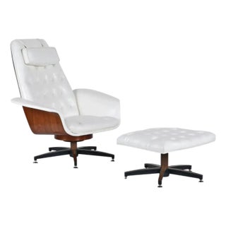 Restored George Mulhauser Plycraft Style White Lounge Chair With Ottoman For Sale