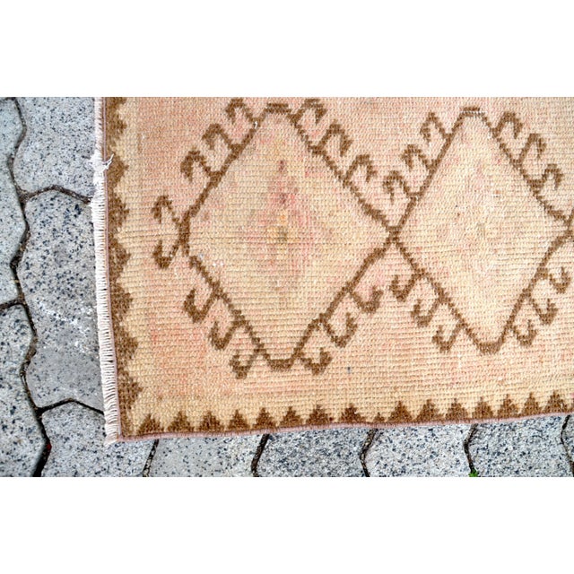 Vintage Mid Century Peach Rug For Sale - Image 4 of 6