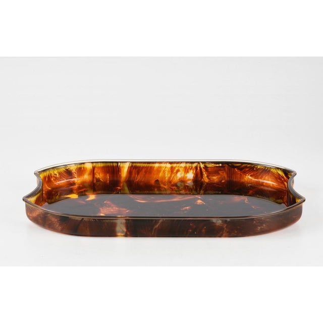 Black Mid-Century Modern Oval Serving Tray in Tortoiseshell Effect Acrylic Glass, Italy, 1970s For Sale - Image 8 of 15