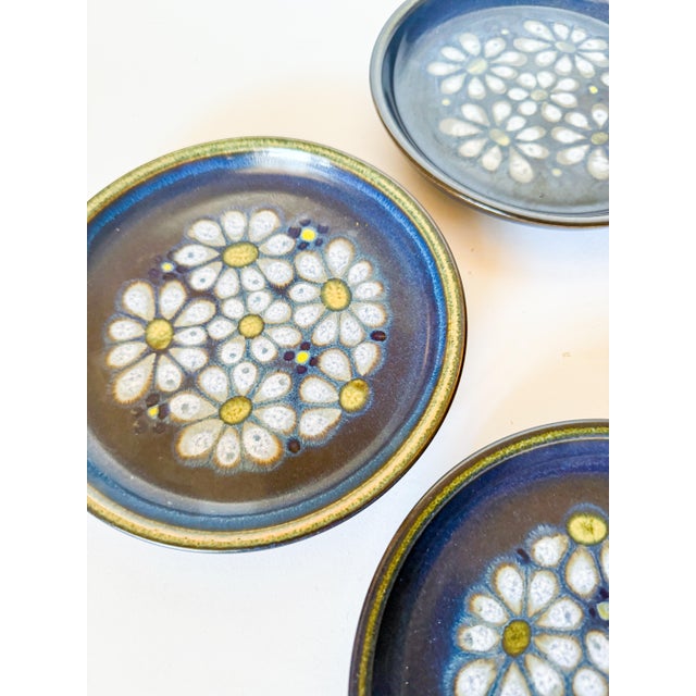 Denby-Milnor Sweden 1970s Denby Kismet Blue Bread and Butter Plates- Set of 4 For Sale - Image 4 of 8