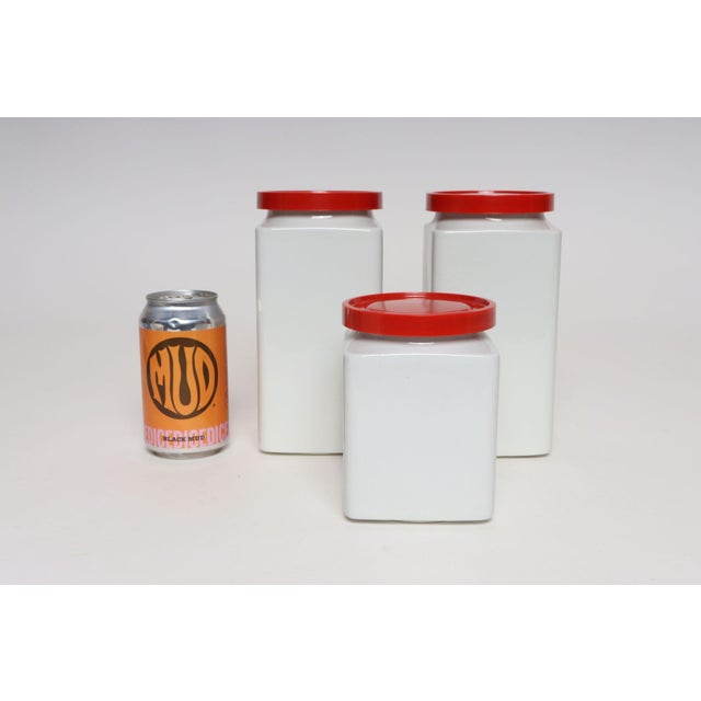 White Set of Three Finnish Modern Ceramic Canisters by Richard Lindh for Arabia For Sale - Image 8 of 18