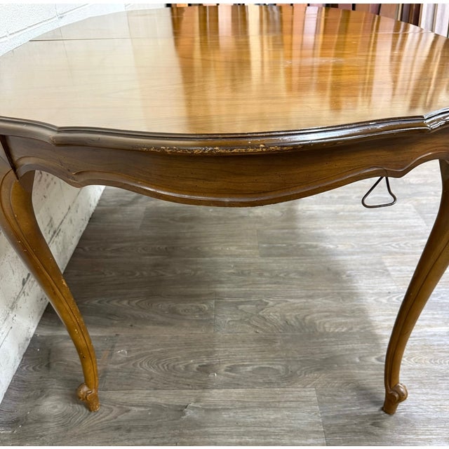 Vintage French Provincial Style Dining Table With Extension Two Leaves For Sale In Kansas City - Image 6 of 16