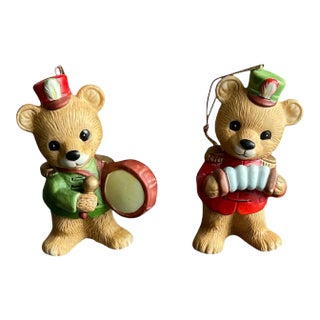 Set of 2 Vintage Homco Christmas Bear Ornaments Musical Accordion & Drum Figurines #5553 For Sale